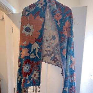 Gold Coast brand scarf